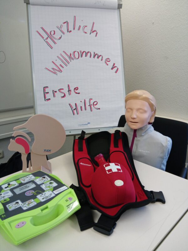 Erste Hilfe Kurs (§68) am 10.05.2025 inkl. Passbilder. ab 9 Uhr 
Enneperstr. 93 Haspe – Bild 3